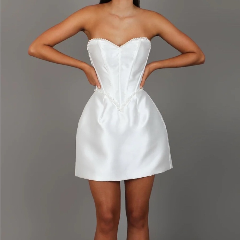 Studio Minc - Lovestruck - White Bridal Mini Dress - Picture 3 of 14